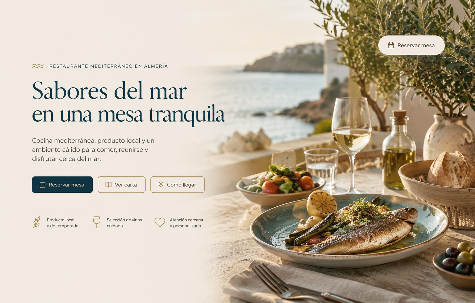 Mesa mediterránea junto al mar en Casa Mar